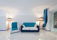 The White And Blue Suites Capri Esterno foto
